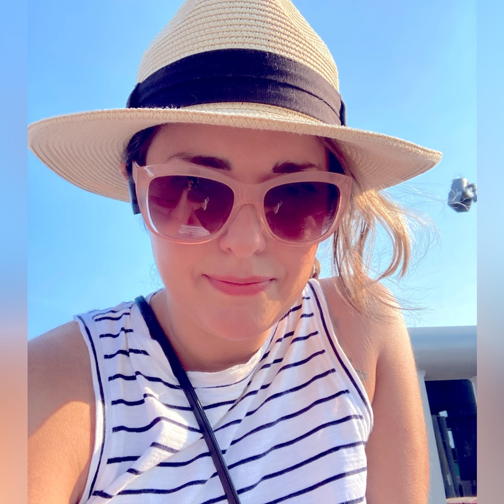 Meet your Posher, Emily
